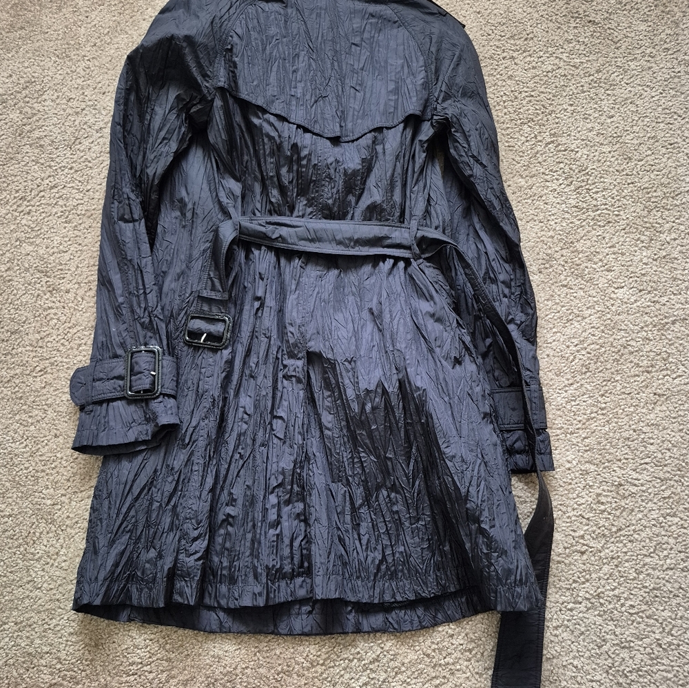 COPY - Burberry coat - Picture 9 of 11